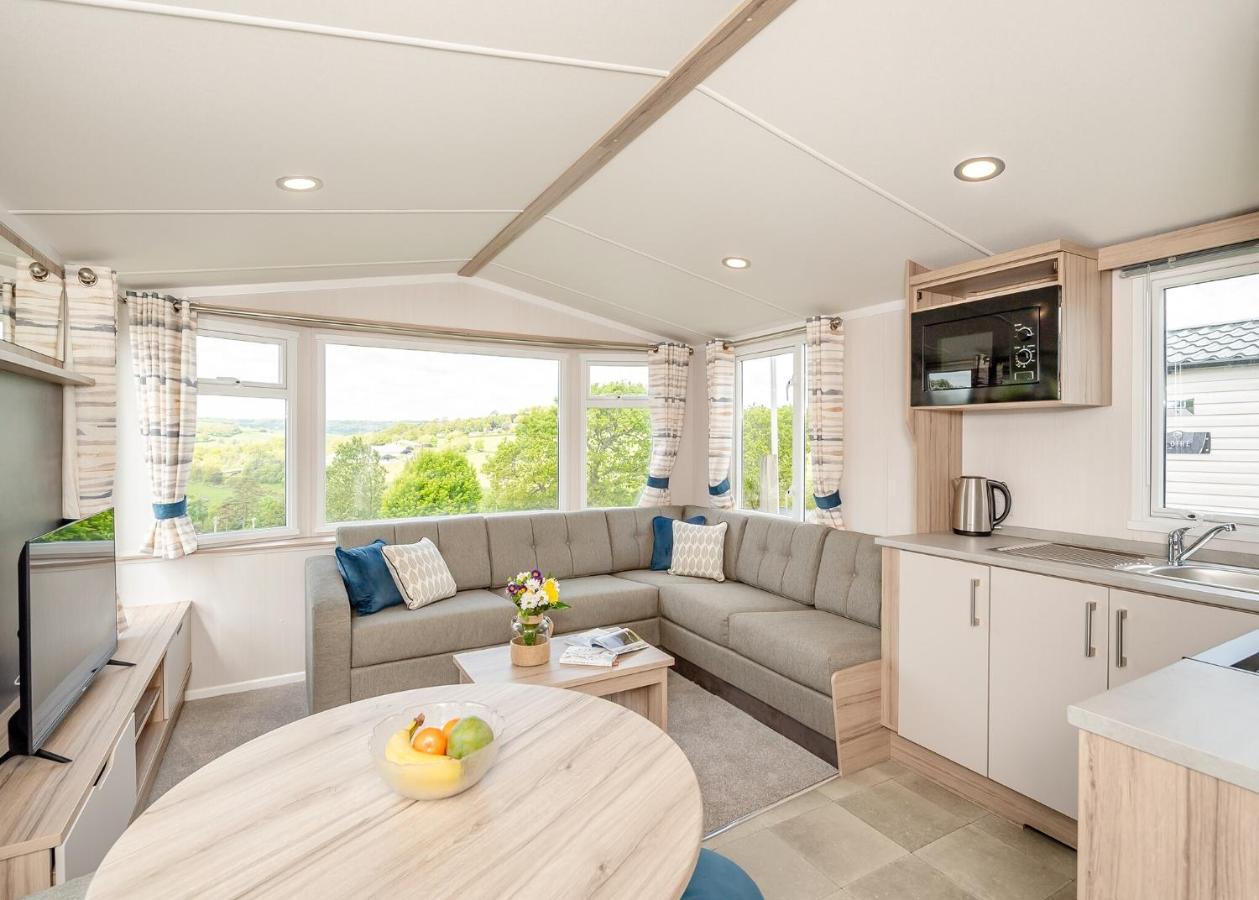 Newlands Park Charmouth Exterior photo